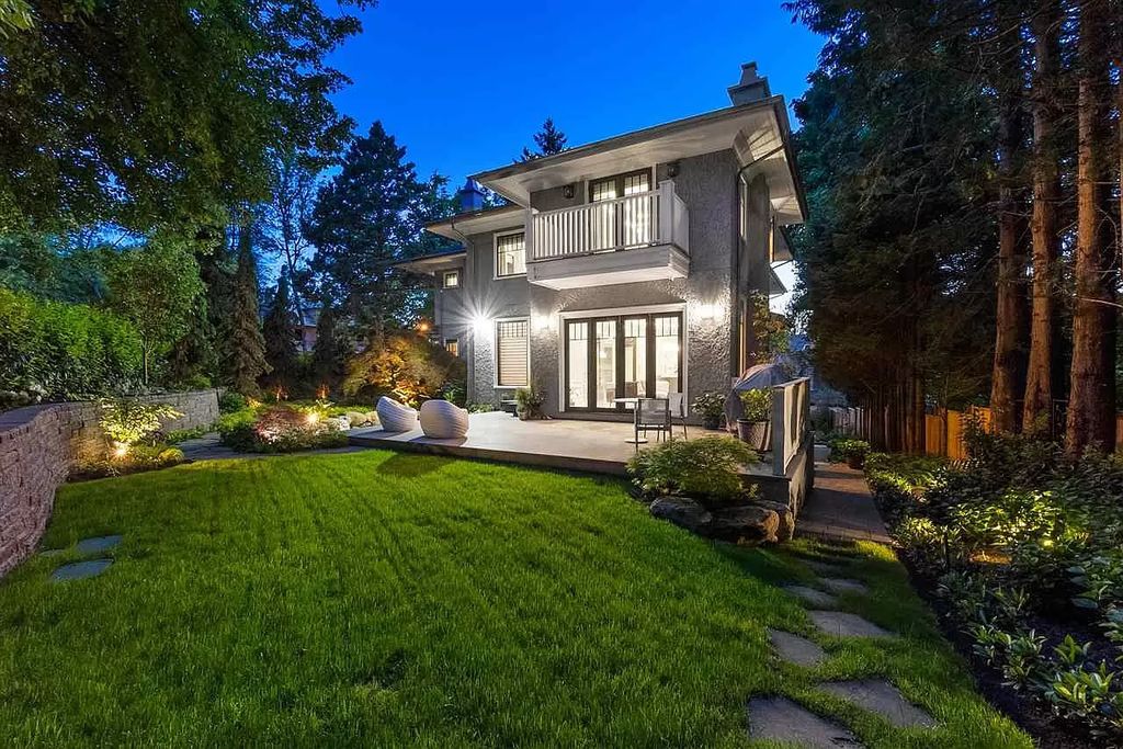 The Tastefully Designed House in Vancouver is designed by award-winning Loy Leyland now available for sale. This home located at 1837 W 19th Ave, Vancouver, BC V6J 2P1, Canada