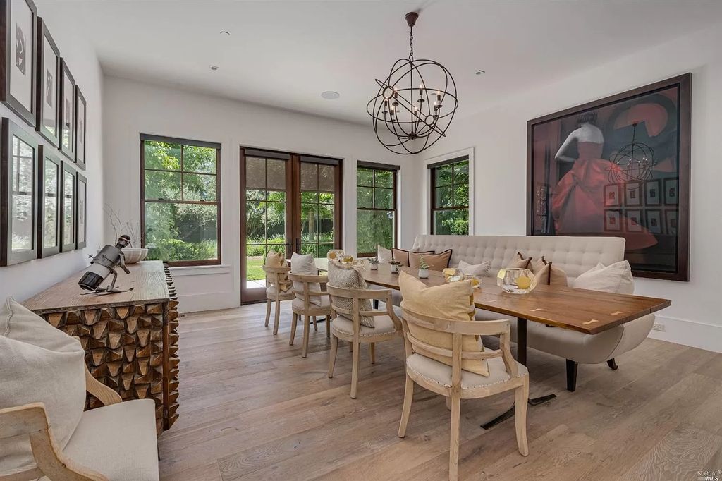 The Home in Napa is a quintessential estate located on a quiet country lane in Yountville and surrounded by vineyards now available for sale. This home located at 1124 State Ln, Yountville, California