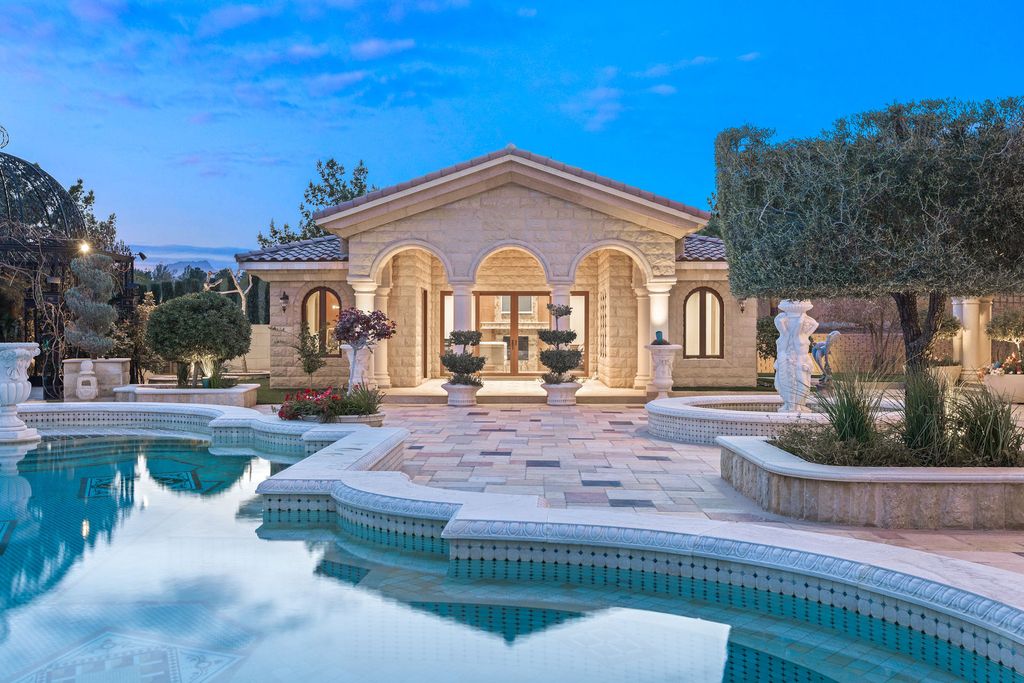 The Las Vegas Mansion is a single-story 18,000 square foot estate on over 2.8 acres located in luxury community of Las Vegas now available for sale. This home located at 9409 Kings Gate Ct, Las Vegas, Nevada