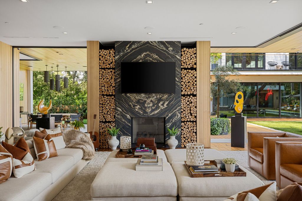 The Los Angeles Contemporary Mansion positioned within the secluded enclave of Royal Oaks in the exclusive Encino neighborhood now available for sale. This home located at 3904 Valley Meadow Rd, Encino, California