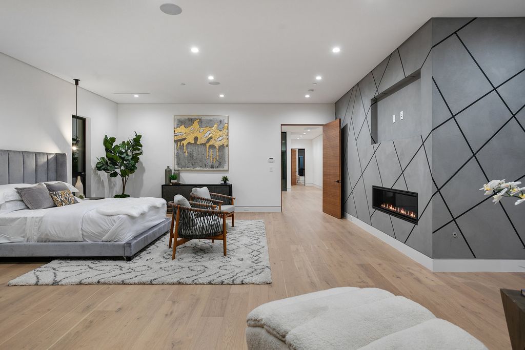 The Los Angeles Home is exquisite new construction modern gem offers sweeping open floorplan with a grand entrance now available for sale. This home located at 729 N Kilkea Dr, Los Angeles, California