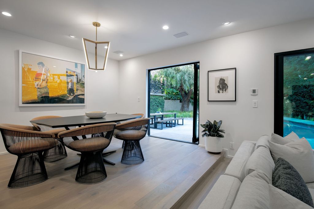 The Modern Home in Los Angeles is an incredibly stylish and cool property has stunning swimming pool and great areas for entertaining now available for sale. This home located at 1300 Sierra Alta Way, Los Angeles, California