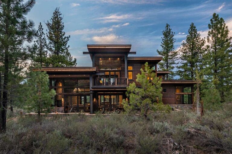 This $5,995,000 Impressive Martis Camp Home has Large Outdoor Patio