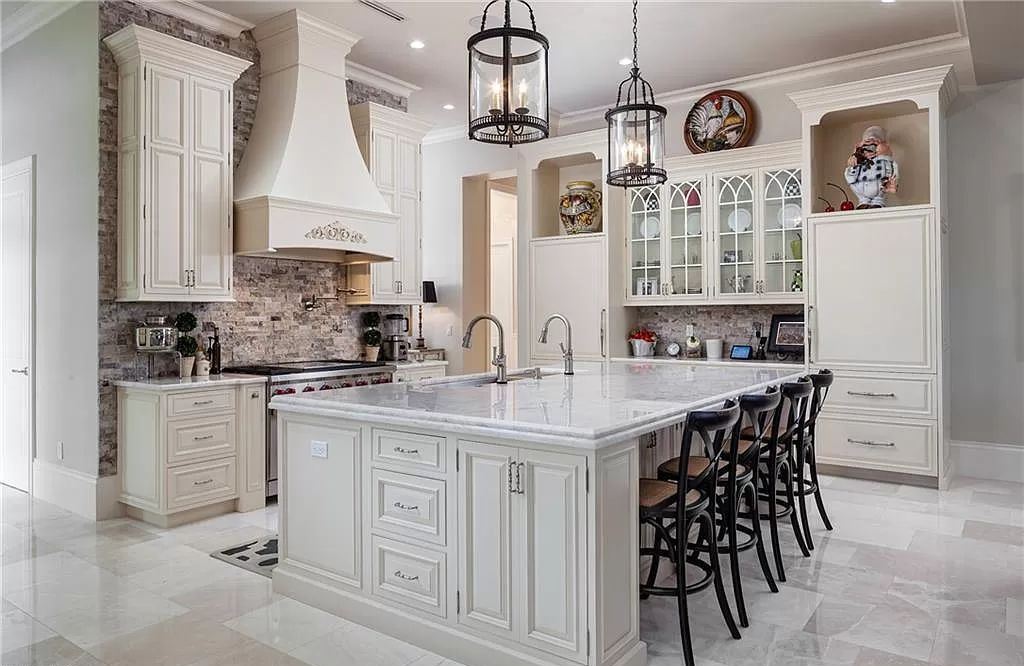 The Home in Naples is a private, double-gated estate area of the Tiburon community offering a luxury lifestyle now available for sale. This home located at 2577 Escada Dr, Naples, Florida