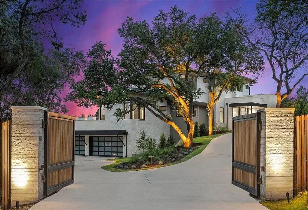 This-8990000-Stunning-Austin-Home-brings-Timeless-Beauty-to-Contemporary-Design-12