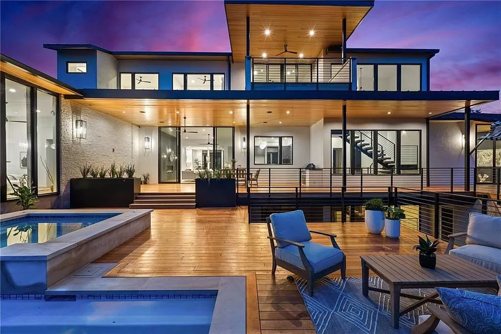 This-8990000-Stunning-Austin-Home-brings-Timeless-Beauty-to-Contemporary-Design-16