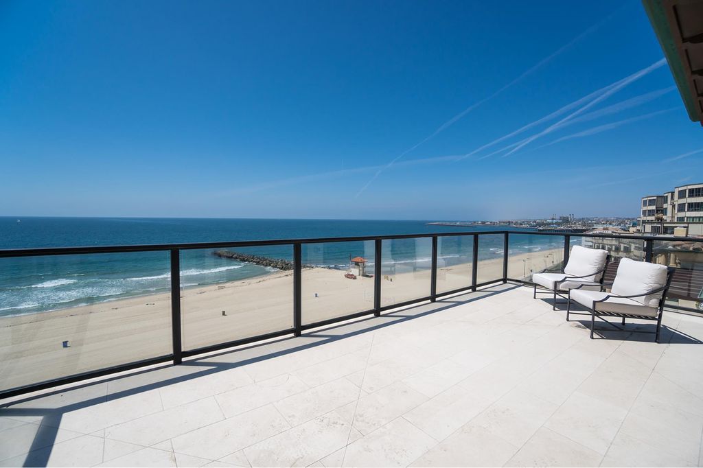 Unquestionable-sleek-villa-in-California-with-endless-views-of-Redondo-Beach-17-1