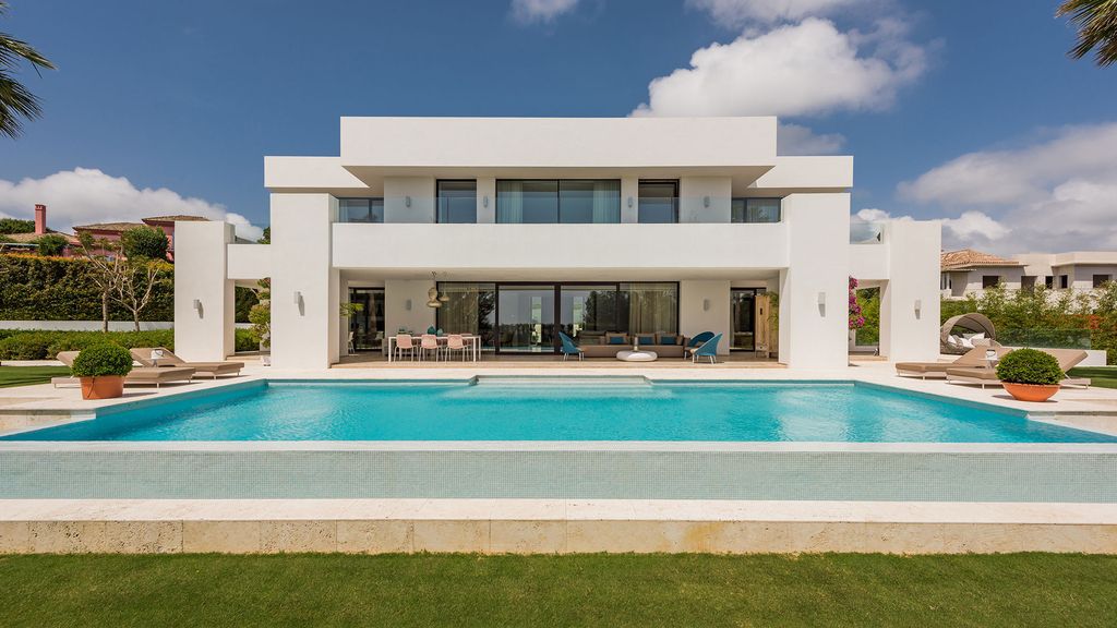 Villa Grazalema, Harmony of Aesthetic & Classic Element by Ark architects