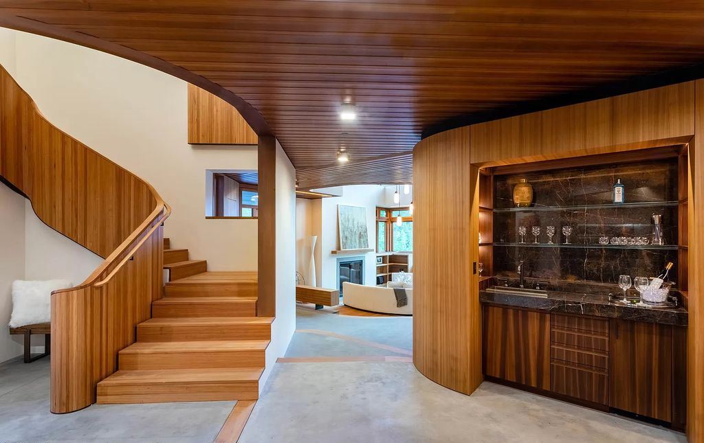 A Striking Colorado estate has meticulously crafted woodwork selling for $13,995,000