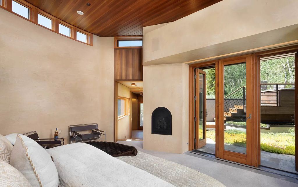 A Striking Colorado estate has meticulously crafted woodwork selling for $13,995,000