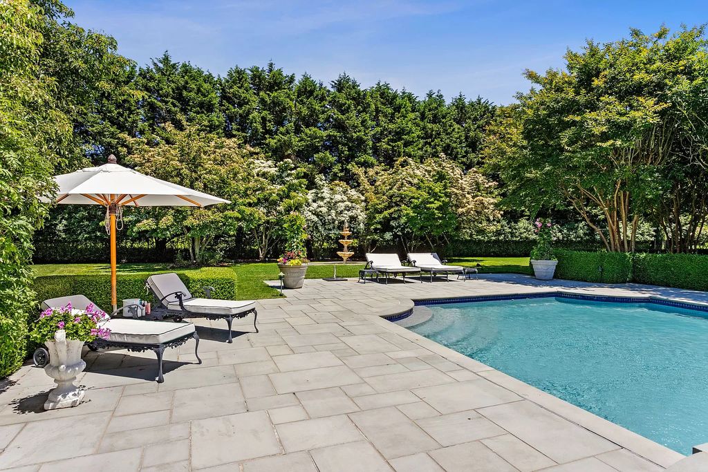 Elegance Southampton home in New York offering French Country lifestyle ...