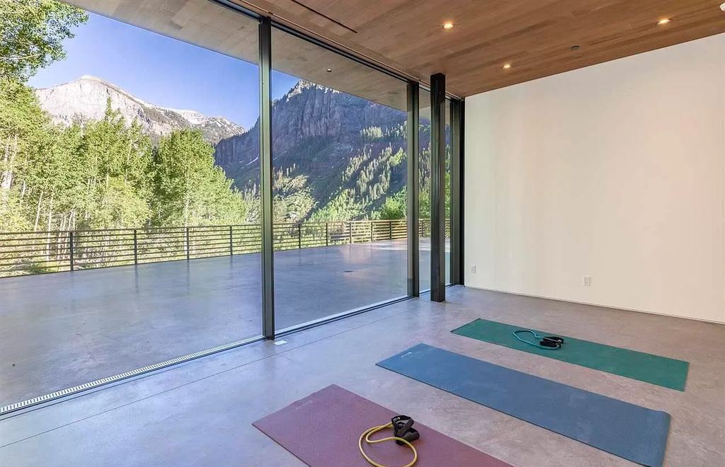 Unrivaled Colorado house created by Efficiency Label for Architecture hit Market for $25,000,000