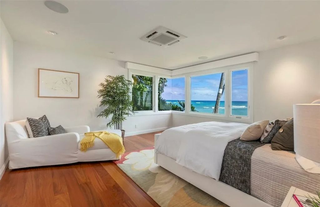 Featuring Romantic Views of the Blue Pacific Ocean, this Extraordinary Hawaii Beach House Offered at $17,975,000