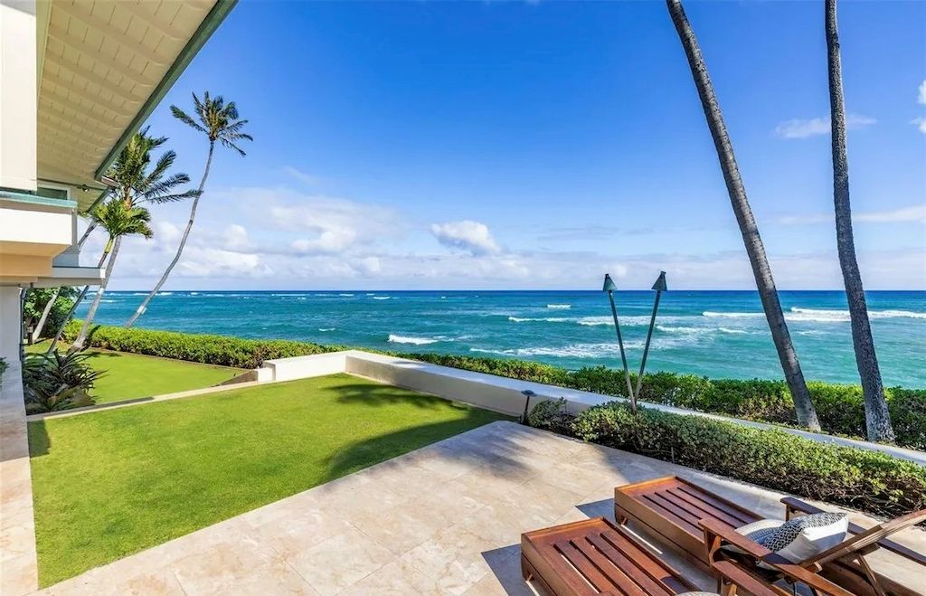 Featuring Romantic Views of the Blue Pacific Ocean, this Extraordinary Hawaii Beach House Offered at $17,975,000