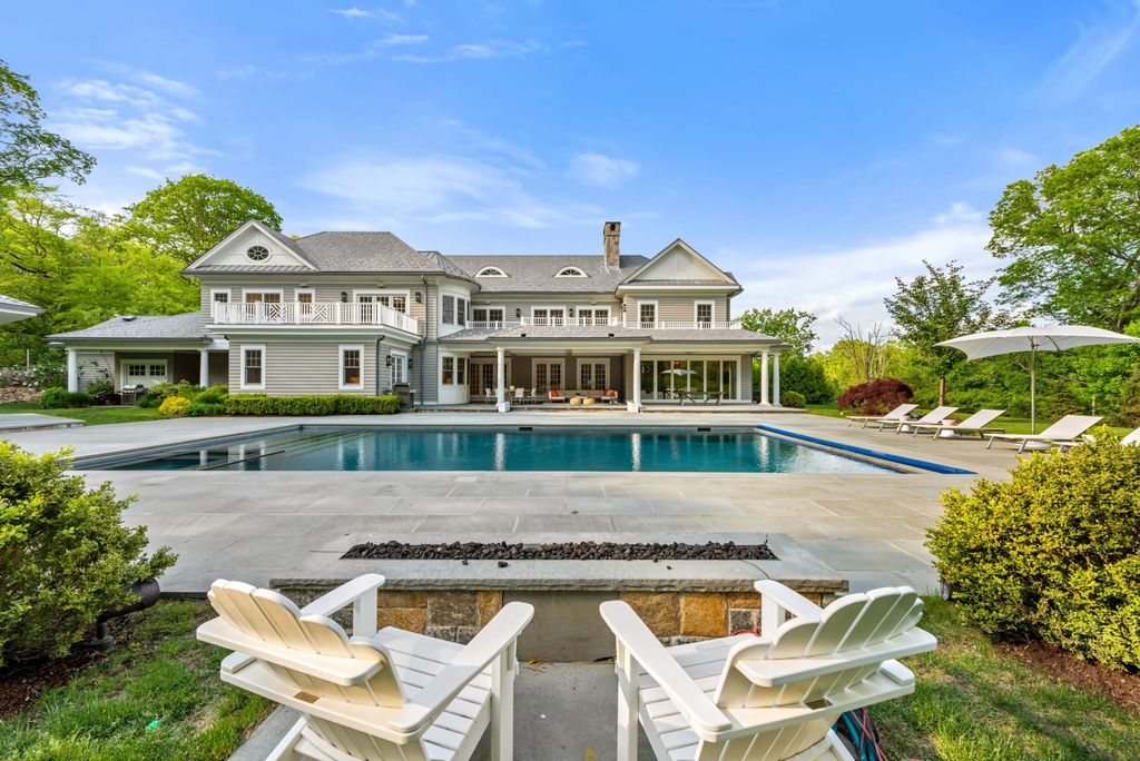 Hilltop Tranquility Mansion in Connecticut Sells for $8,900,000