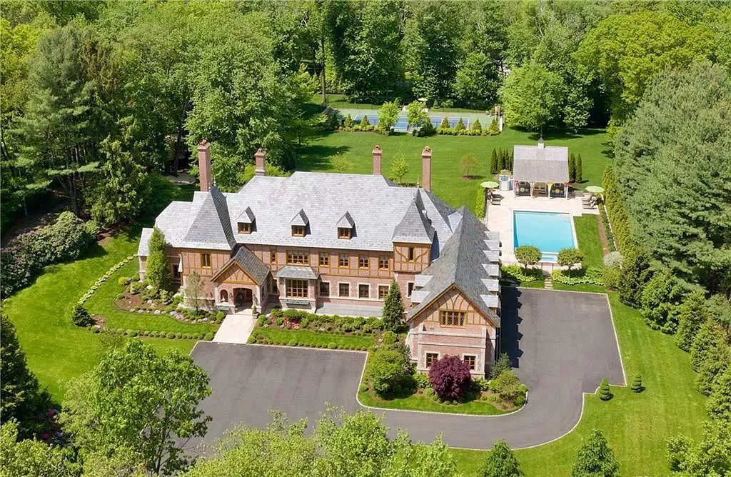 Brick and Oak Timbered, Connecticut Unsurpassed Masterwork Hits Market for $10,600,000