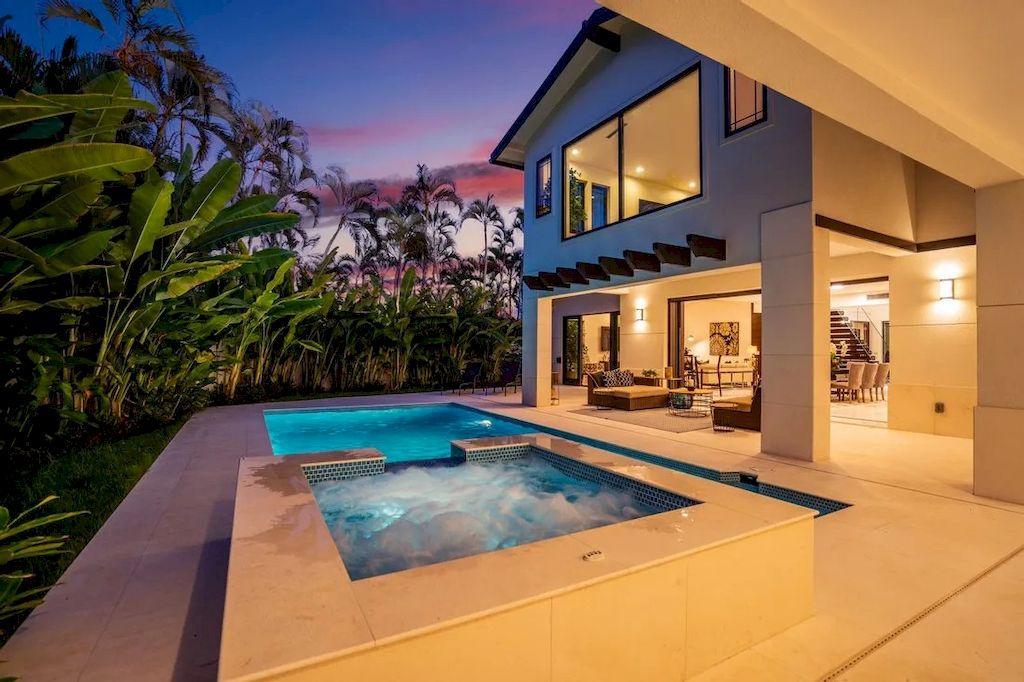 Beautifully Furnished, this Splendorous Home in Hawaii on Sale for $5,750,000