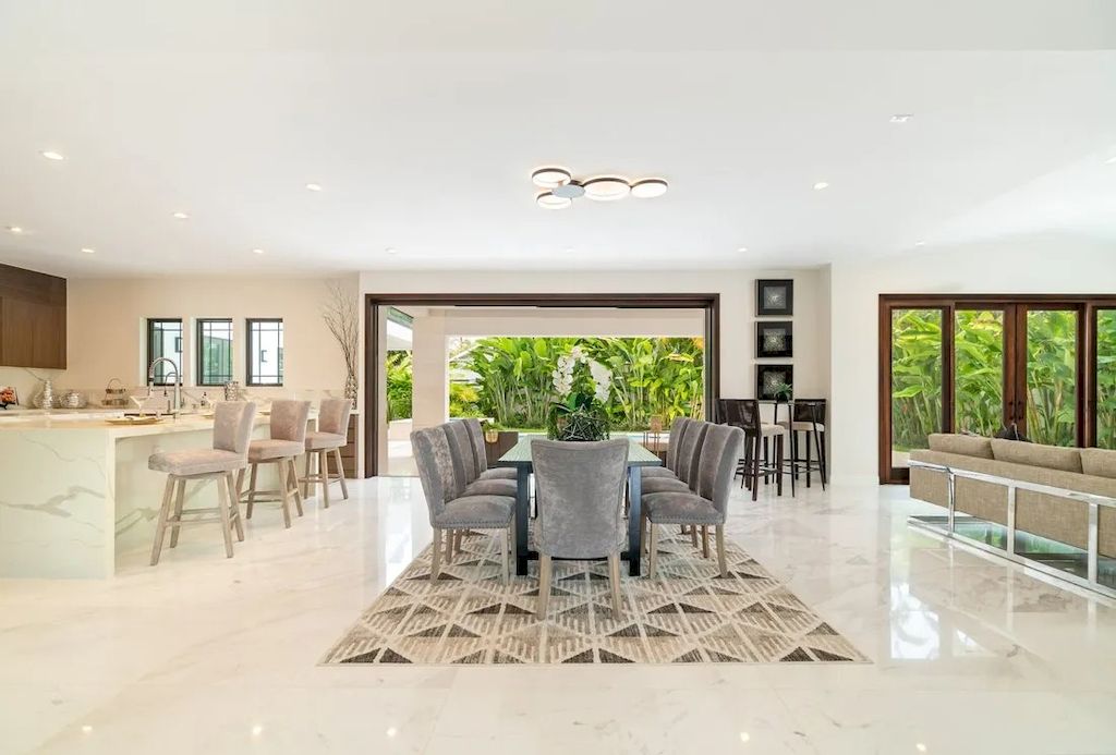 Beautifully Furnished, this Splendorous Home in Hawaii on Sale for $5,750,000