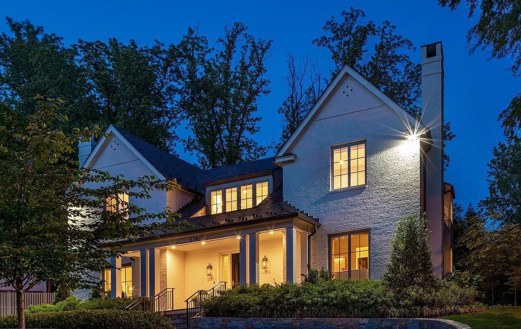 Blends Fine Touches, This Maryland Sophisticated Home Listed for $5,125,000