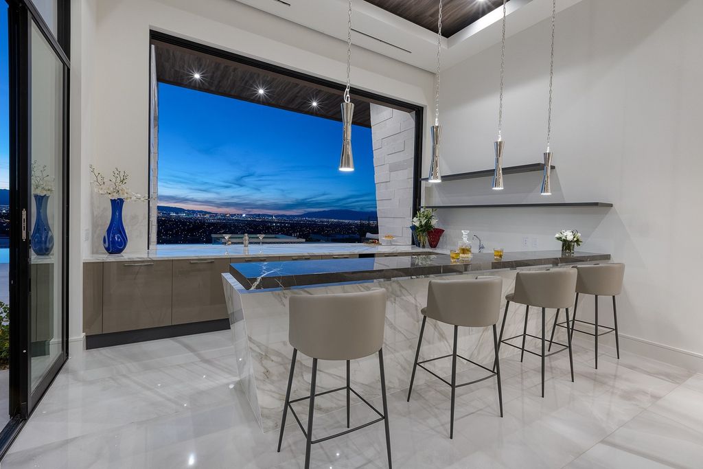 An awe-inspiring modern  home in Nevada is designed by Architect Richard Luke selling for $10,500,000