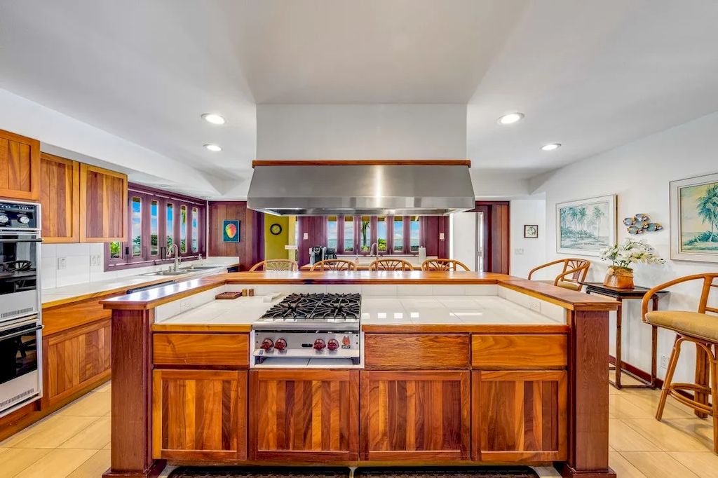 Jewel of Kailua Kona Town, Hawaii Hits Market for $4,950,000