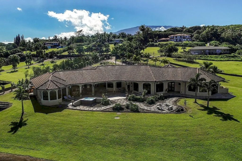 Take Your Breath Away with the Pacific Views from the Magnificent Hawaii Oceanfront Oasis Listed for $3,975,000