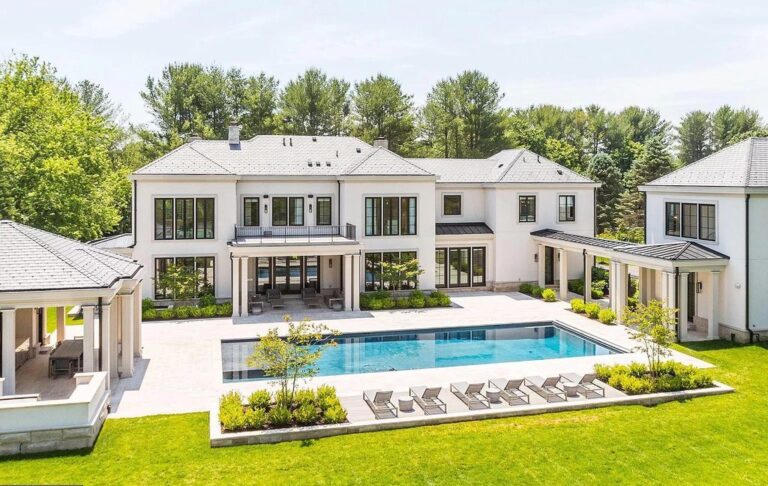 Exceptional Custom Estate: Luxury, Space, and Unparalleled Amenities in Maryland