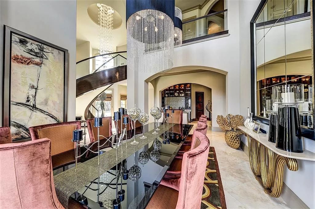 The Mansion in Texas is a spectacular 4.8 acre estate was custom built by one of the world’s greatest basketball players now available for sale. This home located at 940 W Dove Rd, Southlake, Texas