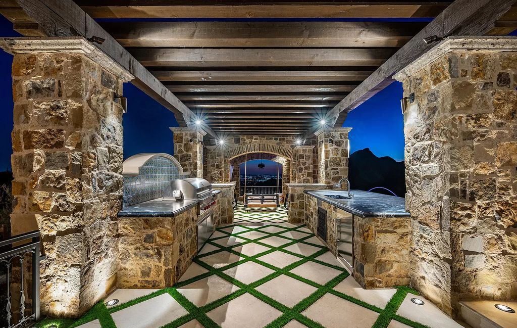A hillside Arizona estate has valley breathtaking views asking for $21,999,999