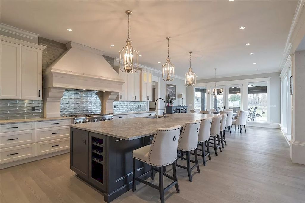 The Newly Built French Manor Estate in Langley is an elegant home now available for sale. This home is located at 687 204th St, Langley, BC V2Z 1V5, Canada