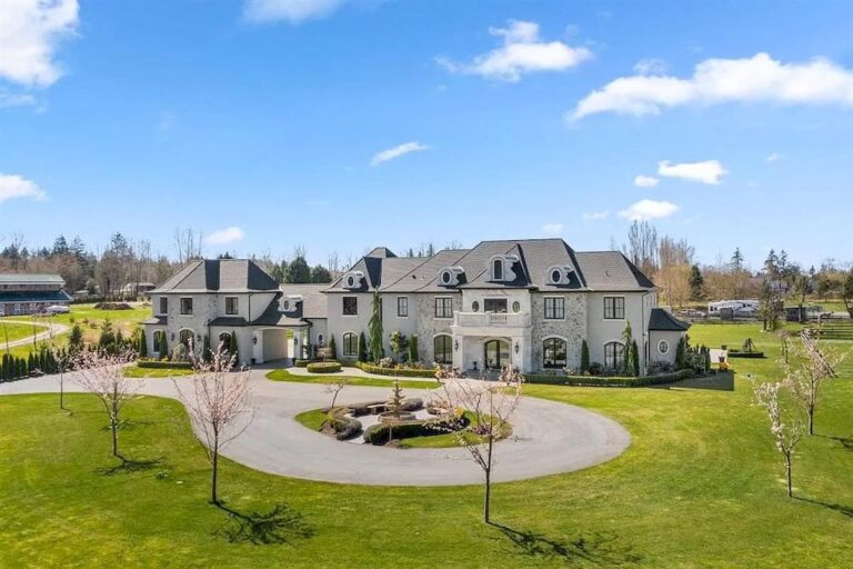 Chateau Ravissant, Newly Built French Manor Estate in Langley
