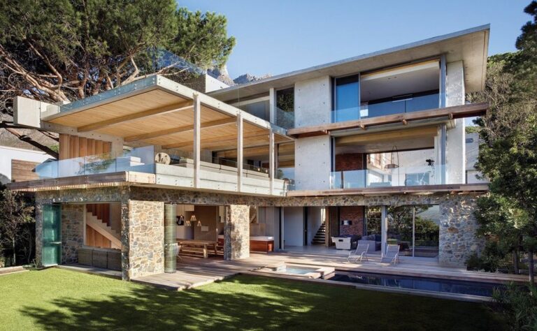Glen 2961 House, an Incredible Modern Project in South Africa by SAOTA