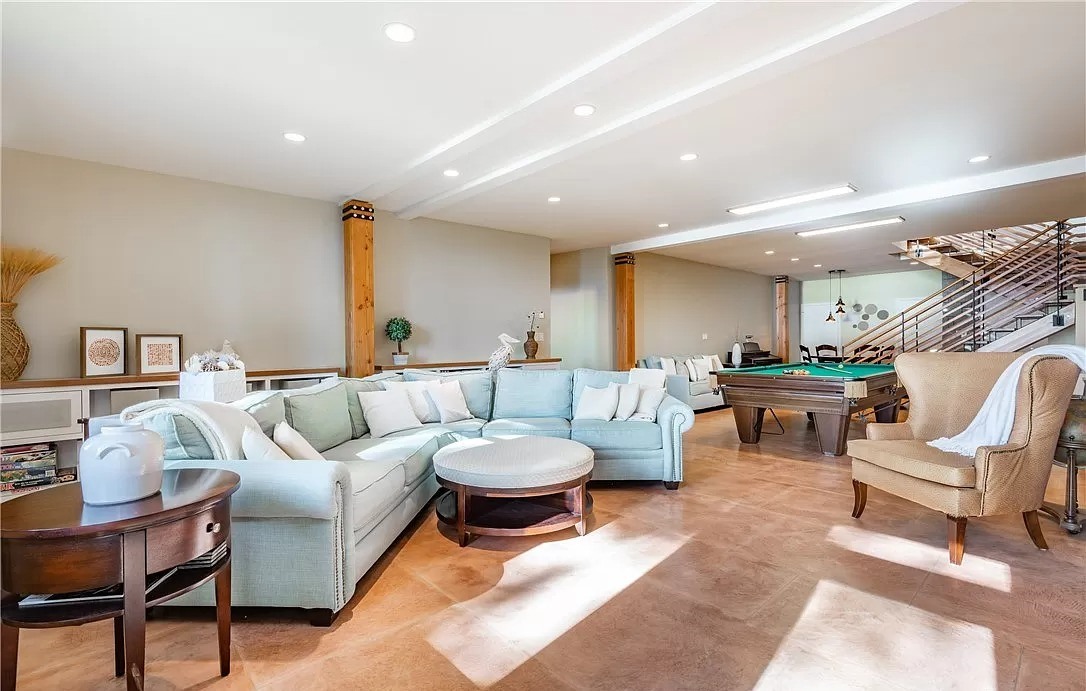 Glistening-Waterfront-Home-in-Washington-Focused-around-Zen-Serenity-Sells-for-3680000-25