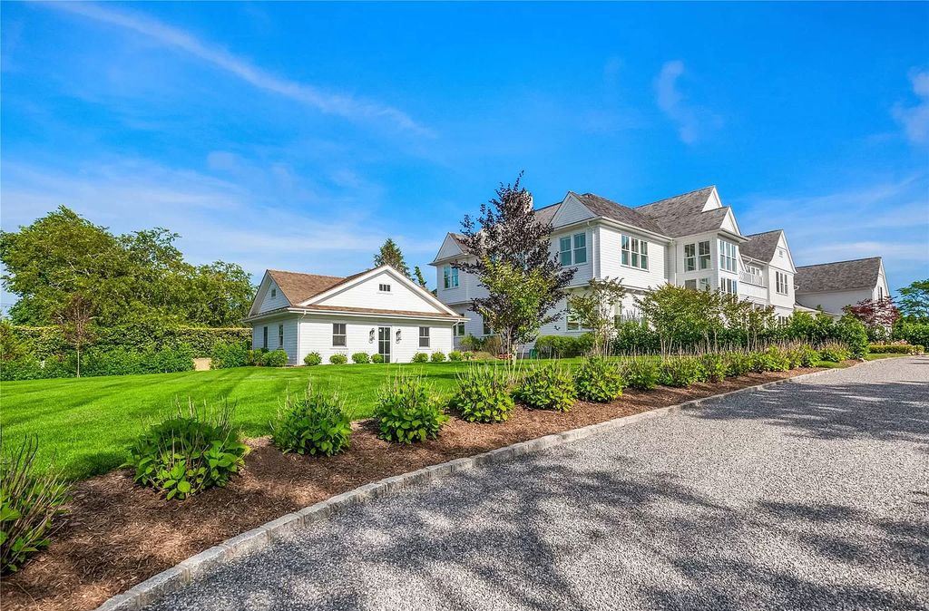 Immaculate-Southampton-Village-Estate-in-New-York-hits-Market-for-11250000-1-16