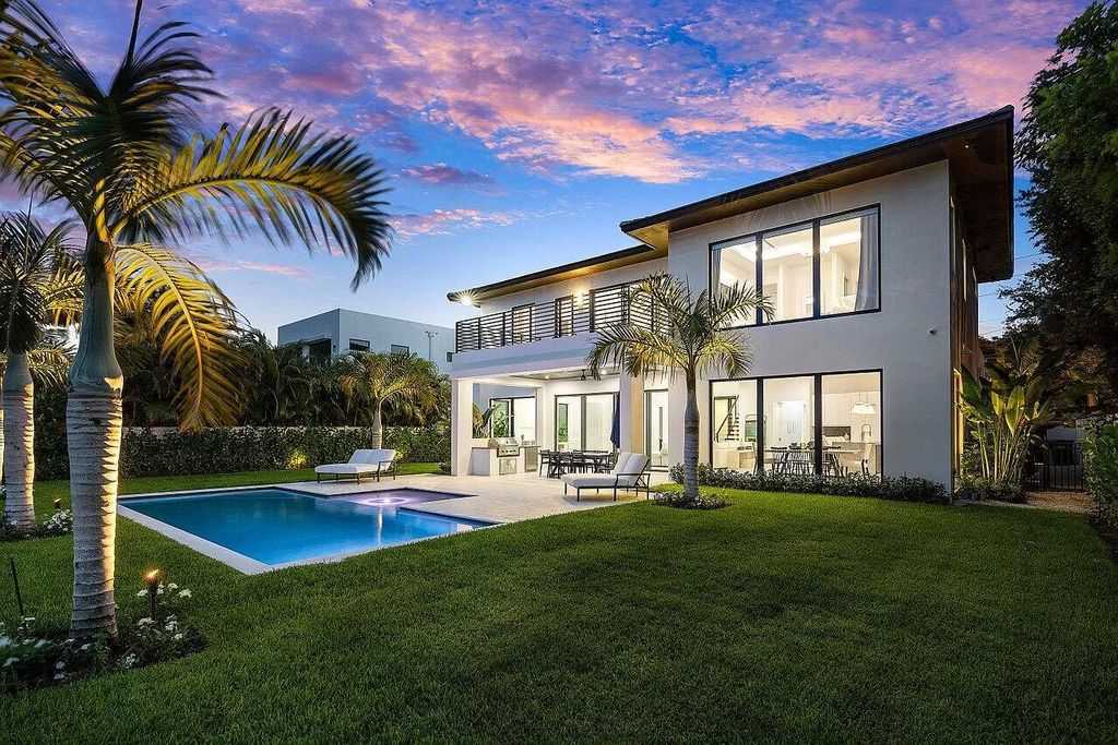 Impeccably-Designed-Home-with-walls-of-glass-in-Delray-Beach-for-Sale-at-3150000-26