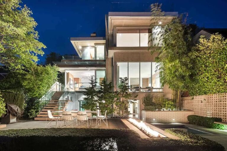 Incredible Waterfront Estate in Vancouver Aims for C$25,000,000