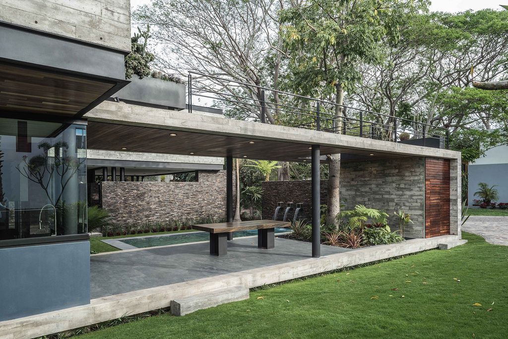 Kalyvas House, completely Integrate Environment by Di Frenna Arquitectos 
