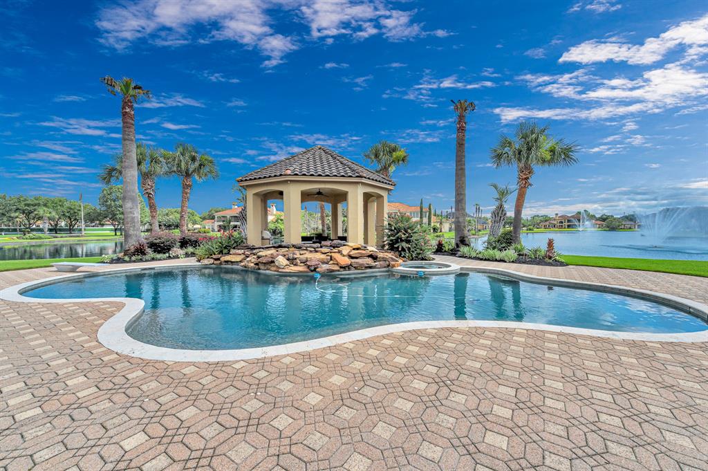 Magnificent-Texas-Home-on-A-Private-Peninsula-Lake-Lot-for-Sale-at-3100000-26