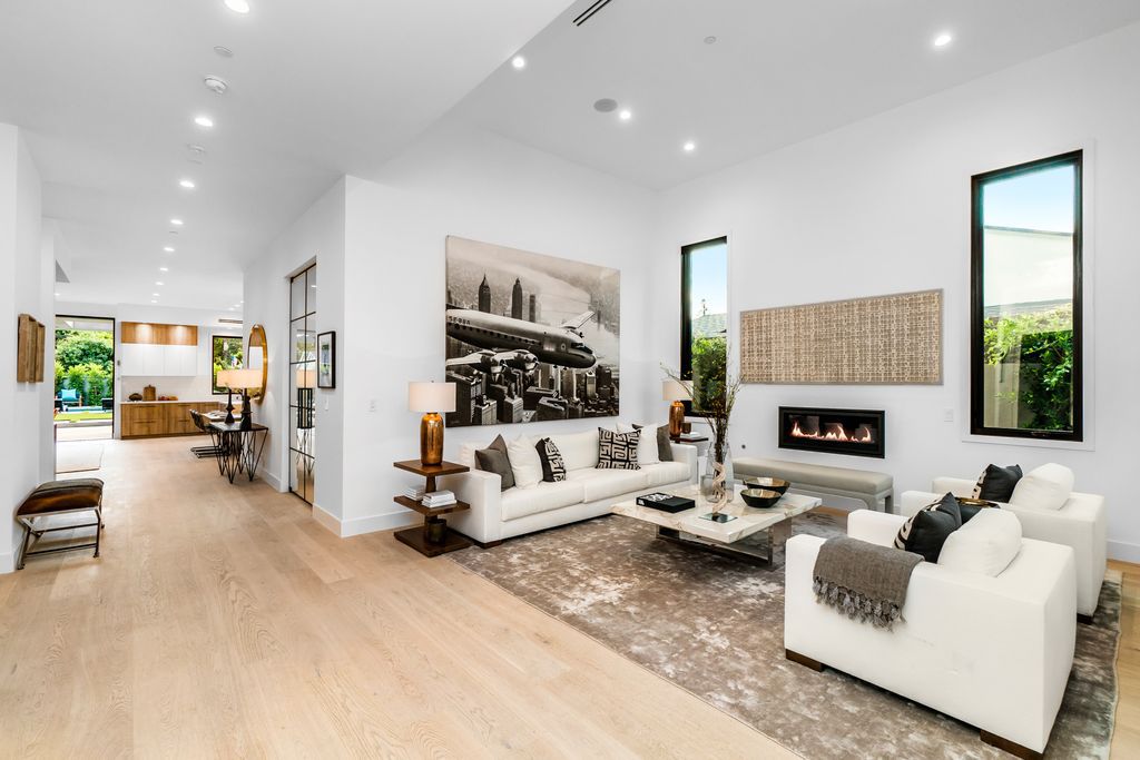 The Home in Encino is a remarkable brand new construction modern masterpiece provides all things luxury now available for sale. This home located at 5101 Haskell Ave, Encino, California