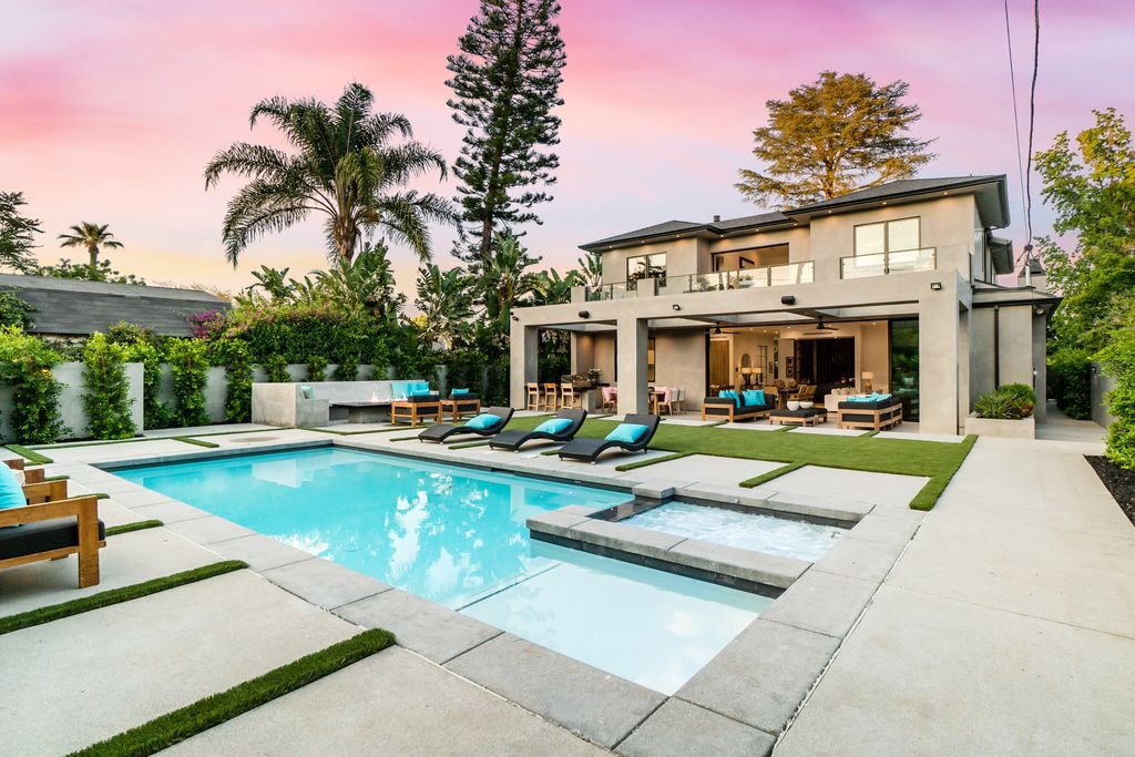 The Home in Encino is a remarkable brand new construction modern masterpiece provides all things luxury now available for sale. This home located at 5101 Haskell Ave, Encino, California