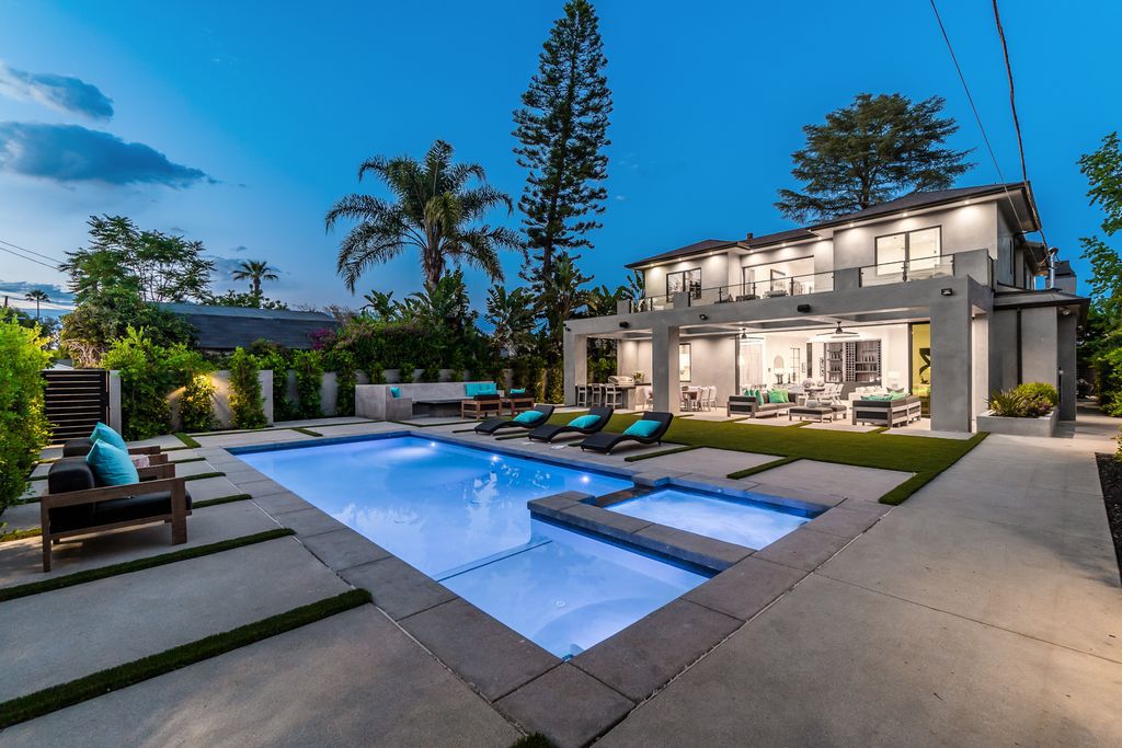 The Home in Encino is a remarkable brand new construction modern masterpiece provides all things luxury now available for sale. This home located at 5101 Haskell Ave, Encino, California