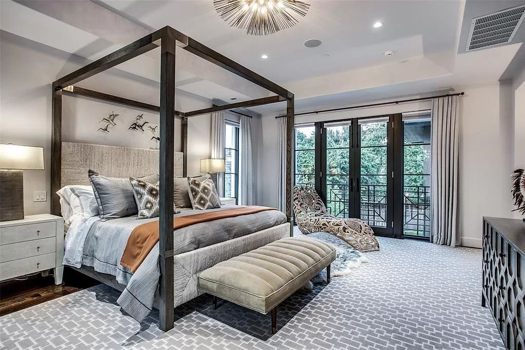 he Home in Dallas is a sophisticated property in a prime location in the fairway of University Park having strong indoor-outdoor connection now available for sale. This home located at 3928 Marquette St, Dallas, Texas