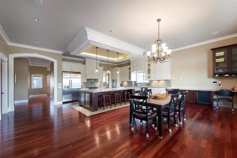 Spectacular Mansion in High Point Estates Highlights Panoramic Views