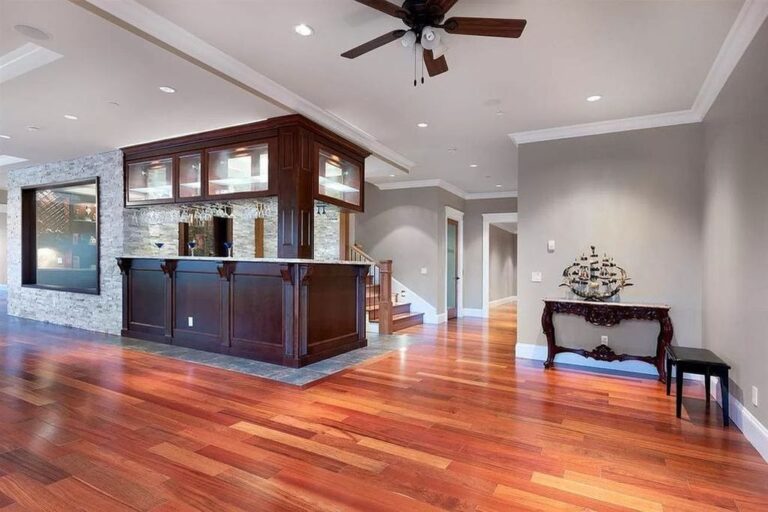 Spectacular Mansion in High Point Estates Highlights Panoramic Views