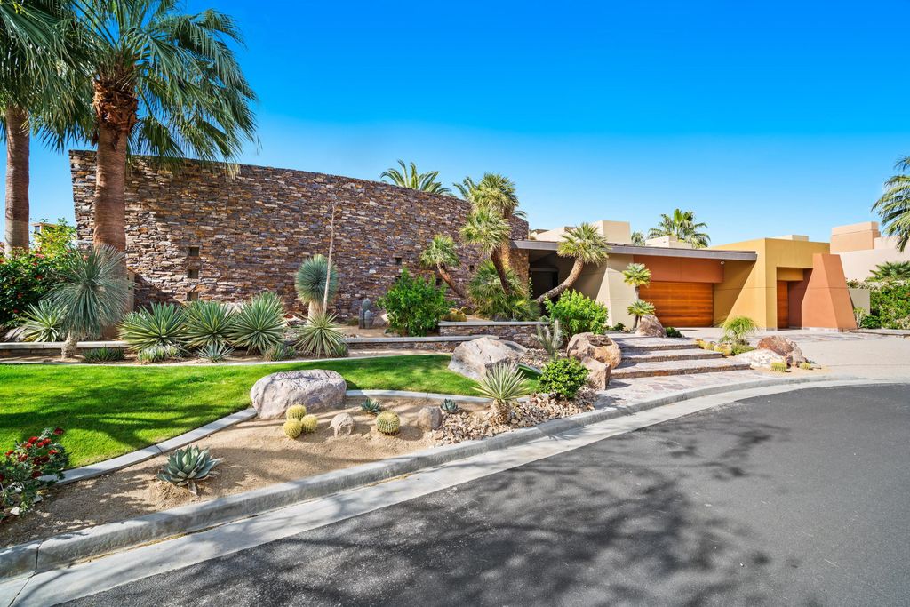 The Home in Rancho Mirage is a hillside estate with views of the Coachella Valley desert - One of the finest homes Mirada Estates now available for sale. This home located at 55 Granite Ridge Rd, Rancho Mirage, California