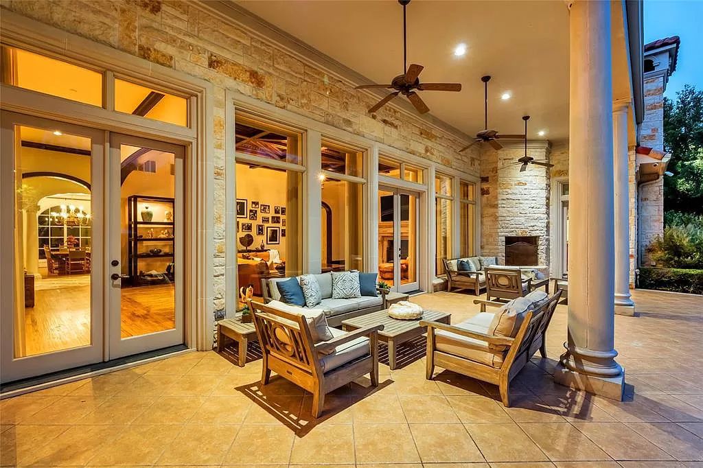 The Home in Dallas is an Old Preston Hollow estate meets elevated luxury living for a retreat of the highest order now available for sale. This home located at 5810 Park Ln, Dallas, Texas