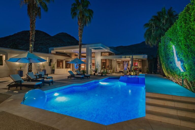 This $4,795,000 Contemporary Home in Palm Springs has Resort-like Grounds for Entertaining