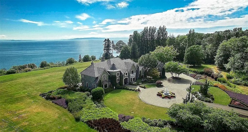 The Gracious Home in Washington is a luxury waterfront home now available for sale. This home is located at 6023 Birch Point Rd, Blaine, Washington