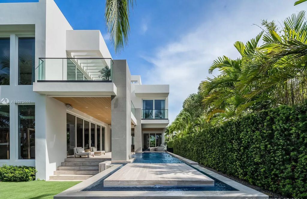 The Home in Miami Beach is a custom built masterpiece offers 6,000 sf of meticulously crafted living space along with gorgeous finishes now available for sale. This home located at 672 S Shore Dr, Miami Beach, Florida