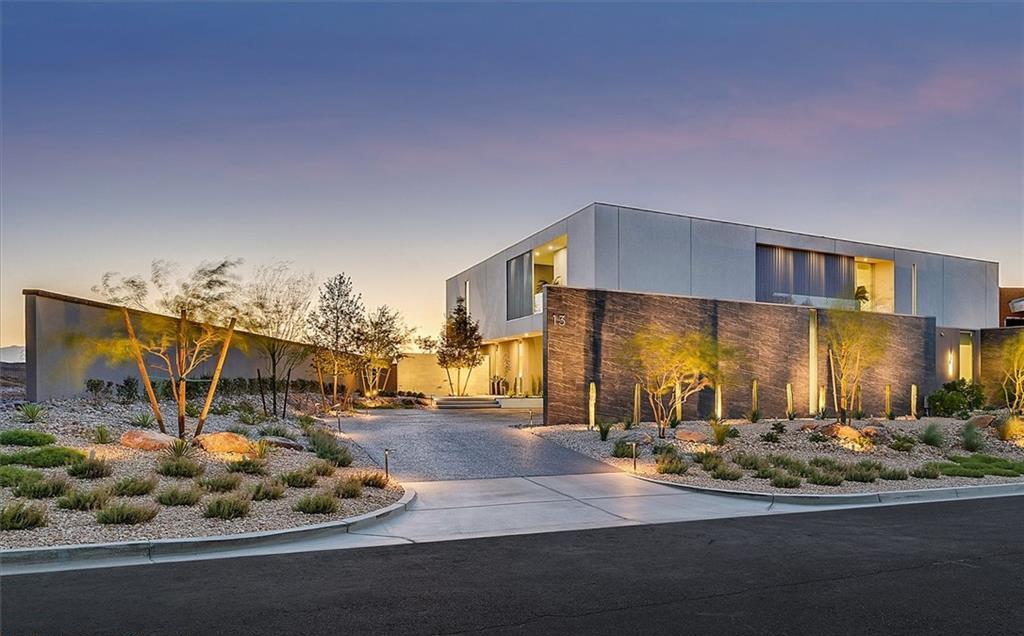 This-8499990-mountainside-home-in-Nevada-is-epitome-of-luxury-living-1-11